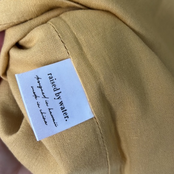 raised by water linen blend tank top - Picture 4 of 5